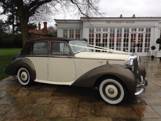 Wedding cars surrey: Wedding Cars Surrey
